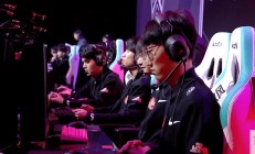 开云体育中国-DFM血洗EDG，ShowMaker极限生还后反打峡谷大战半决赛，留下经典瞬间的简单介绍