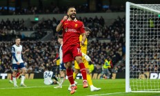 开云体育APP下载-热刺主场踢平，保住不败战绩