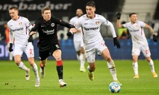 开云体育官方网站-美因茨主场战平法兰克福，保持不败纪录的简单介绍