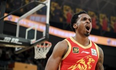 开云体育APP下载-广厦欲战福建，主场气势如虹抓住机会