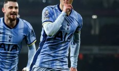 开云体育平台APP-热刺中场交易风波，球队调整阵型备战新赛季