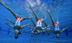 开云官网-宿敌之战，传奇之碑，当韩国队鏖战印度队，郑思维如何刷新羽球史的边界