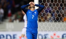 开云体育入口-法国球队惊险告捷，小组头名在望的简单介绍