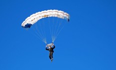 开云体育官方网站-巴黎猛兽吞噬波兰黑马，穆勒炮火映照欧洲之巅