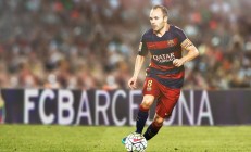 开云体育APP下载-球王盛宴与战术铁壁，两种截然不同的足球美学