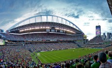 开云体育下载-新王登基，皮亚斯特里惊天逆转点燃赛道，索伯战术神作终结雷诺时代