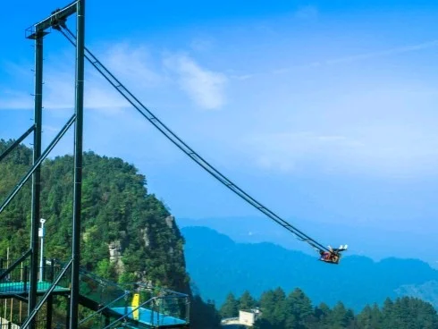 跳水项目技压群雄,高空中的飞跃 跳水项目技压群雄,高空中的飞跃