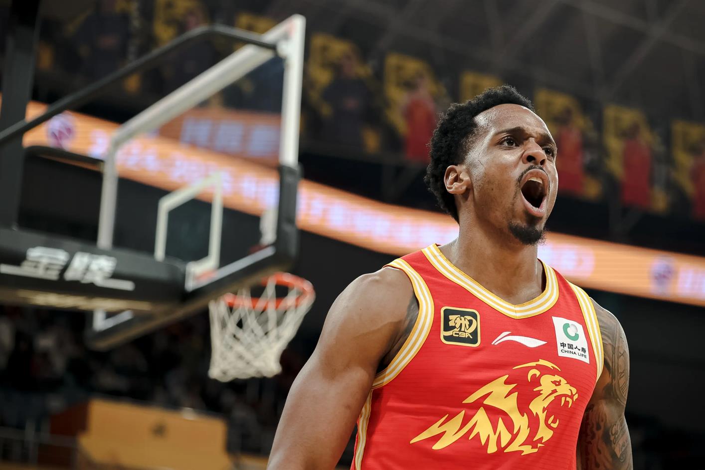 广厦欲战福建，主场气势如虹抓住机会