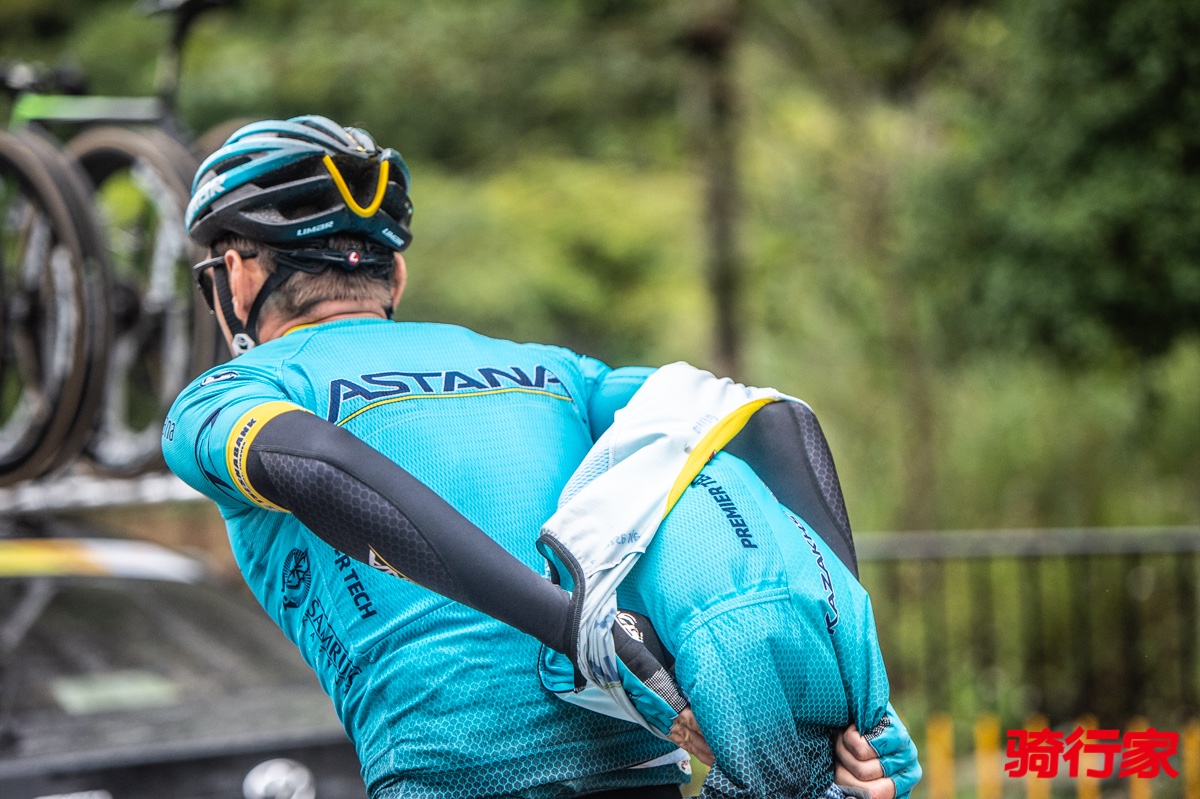 包含背水一战决胜局,激情奋力向冠军冲刺的词条 包含背水一战决胜局,激情奋力向冠军冲刺的词条