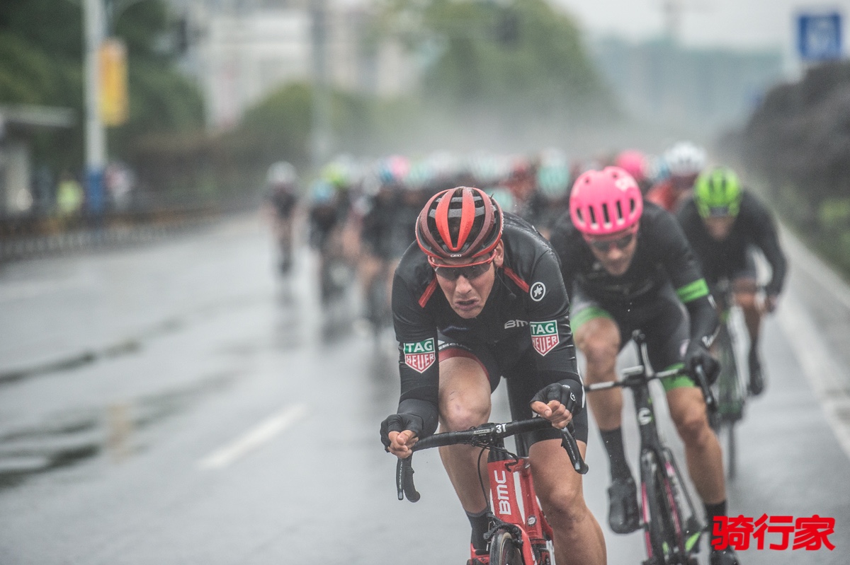 包含背水一战决胜局,激情奋力向冠军冲刺的词条 包含背水一战决胜局,激情奋力向冠军冲刺的词条