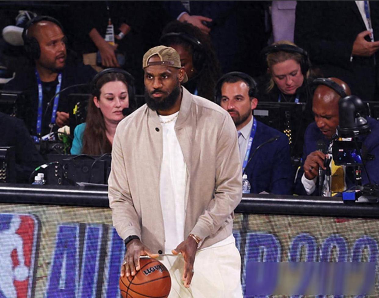 莱哈维与摩纳哥交锋，激烈对抗