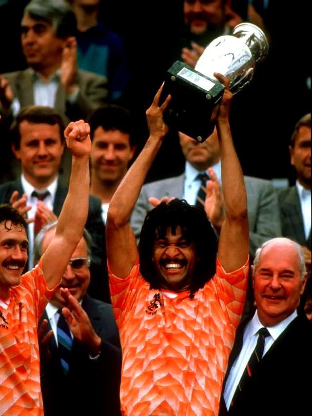 惊险刺激!欧洲国家队豪情万丈 惊险刺激!欧洲国家队豪情万丈