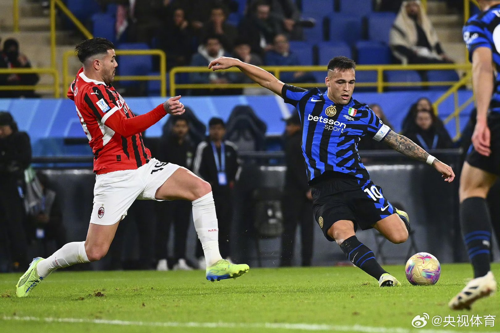 国际米兰在比赛中表现出色,击败对手 国际米兰在比赛中表现出色,击败对手