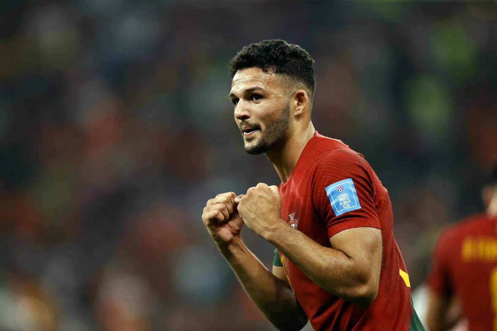 摩纳哥客场逆袭,前锋贝尼耶尔迎来帽子戏法 摩纳哥客场逆袭,前锋贝尼耶尔迎来帽子戏法