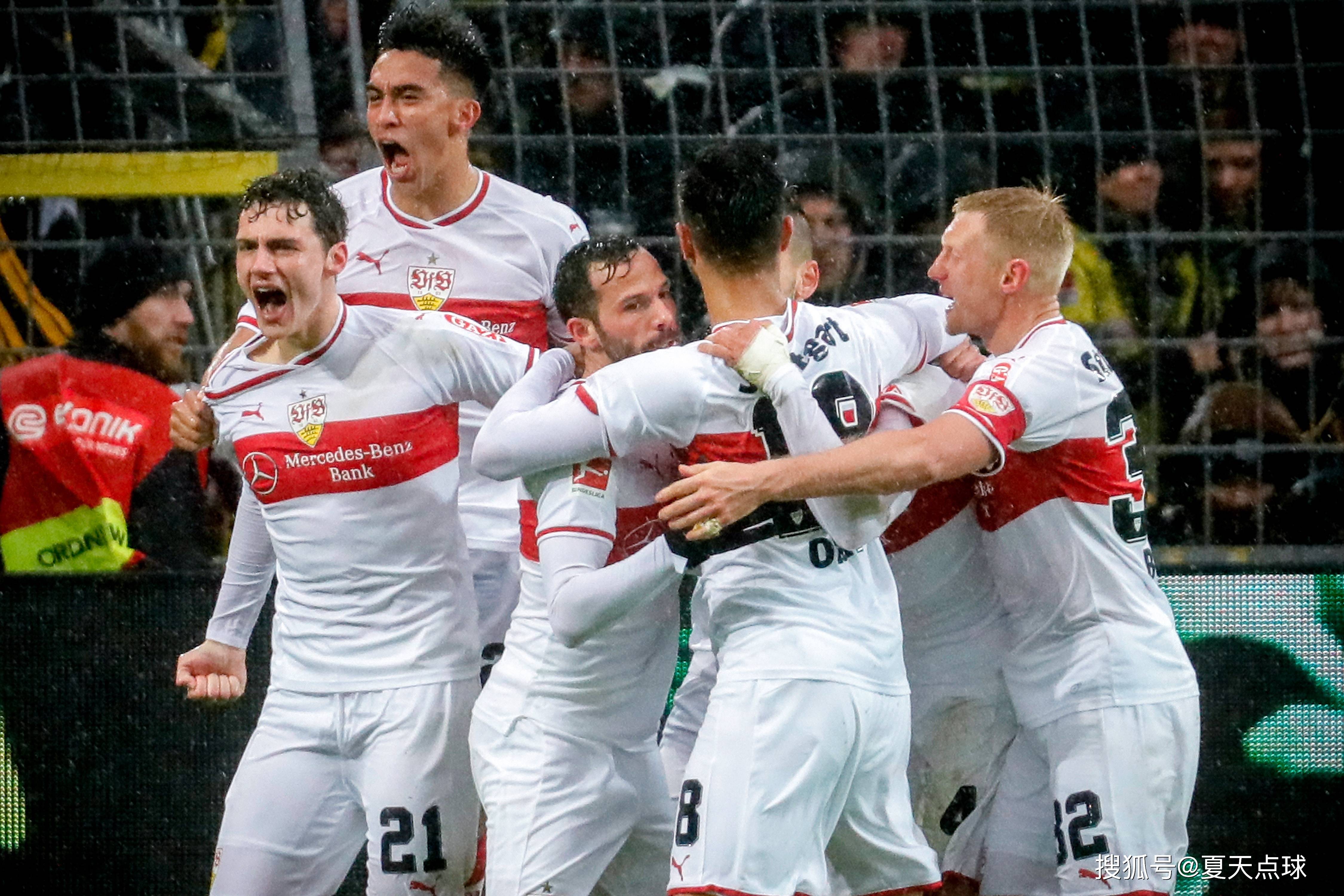 拜仁慕尼黑主场豪取大胜,领跑榜首之路 拜仁慕尼黑主场豪取大胜,领跑榜首之路