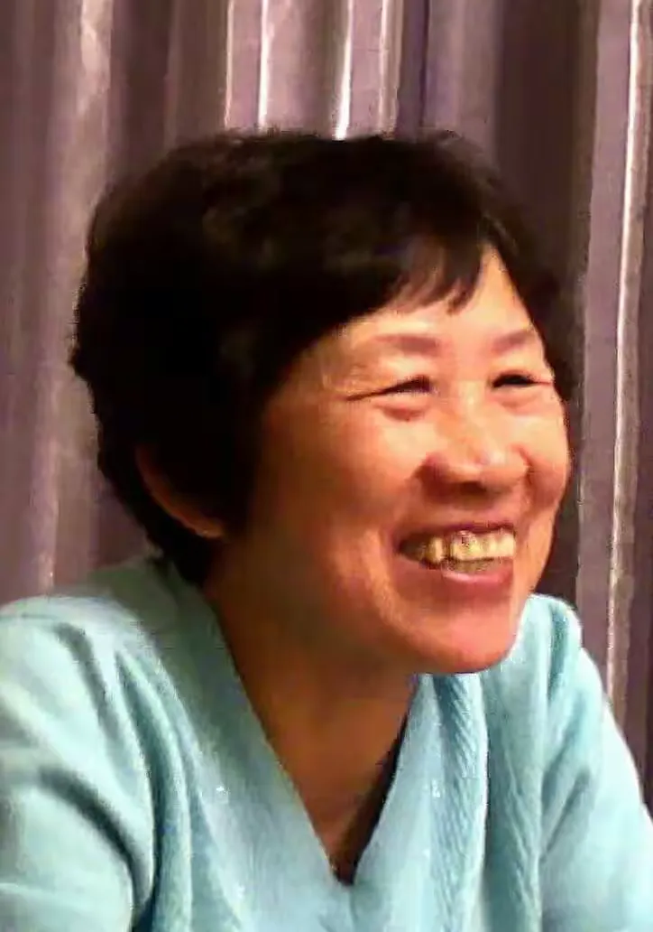 包含泰国运动员斩获宝贵金牌,笑逐颜开的词条 包含泰国运动员斩获宝贵金牌,笑逐颜开的词条