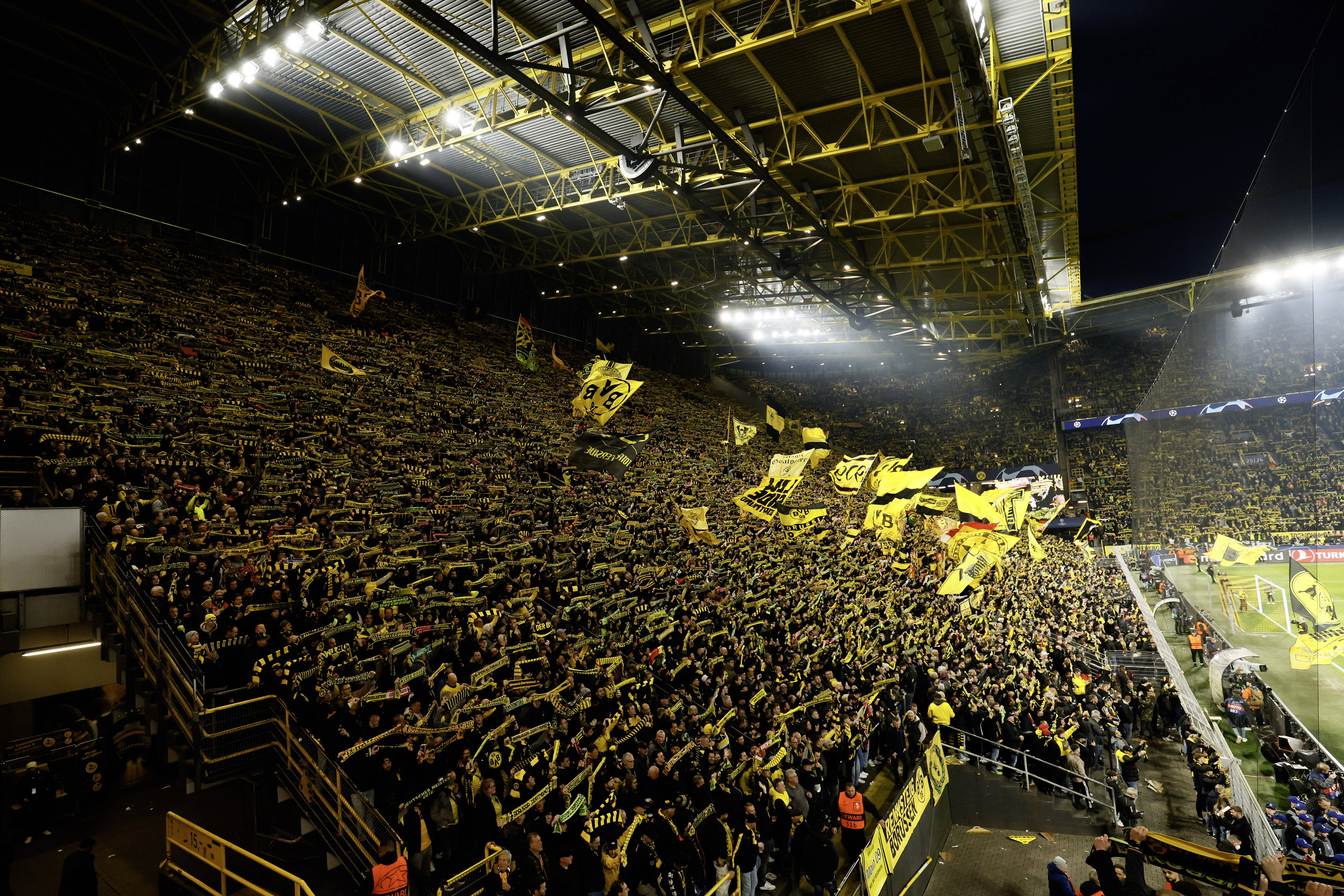 多特蒙德胜利在望,气势如虹 多特蒙德胜利在望,气势如虹