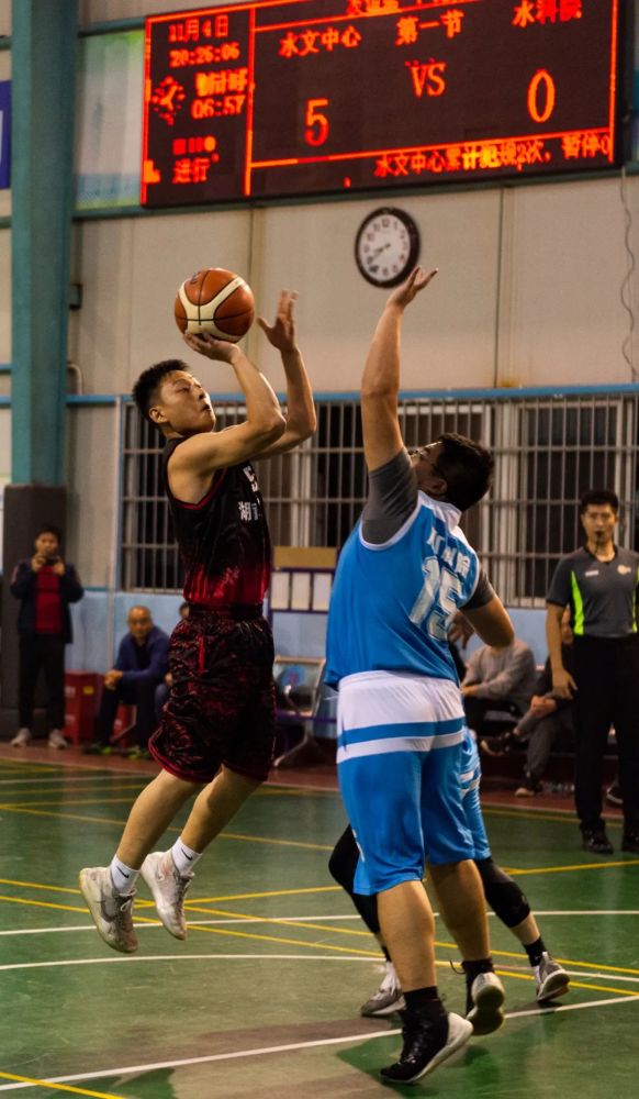 河南队艰难取胜,披荆斩棘不畏强敌的简单介绍 河南队艰难取胜,披荆斩棘不畏强敌的简单介绍