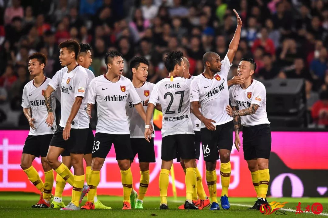 河北华夏幸福客场大胜领头羊,排名提升 河北华夏幸福客场大胜领头羊,排名提升