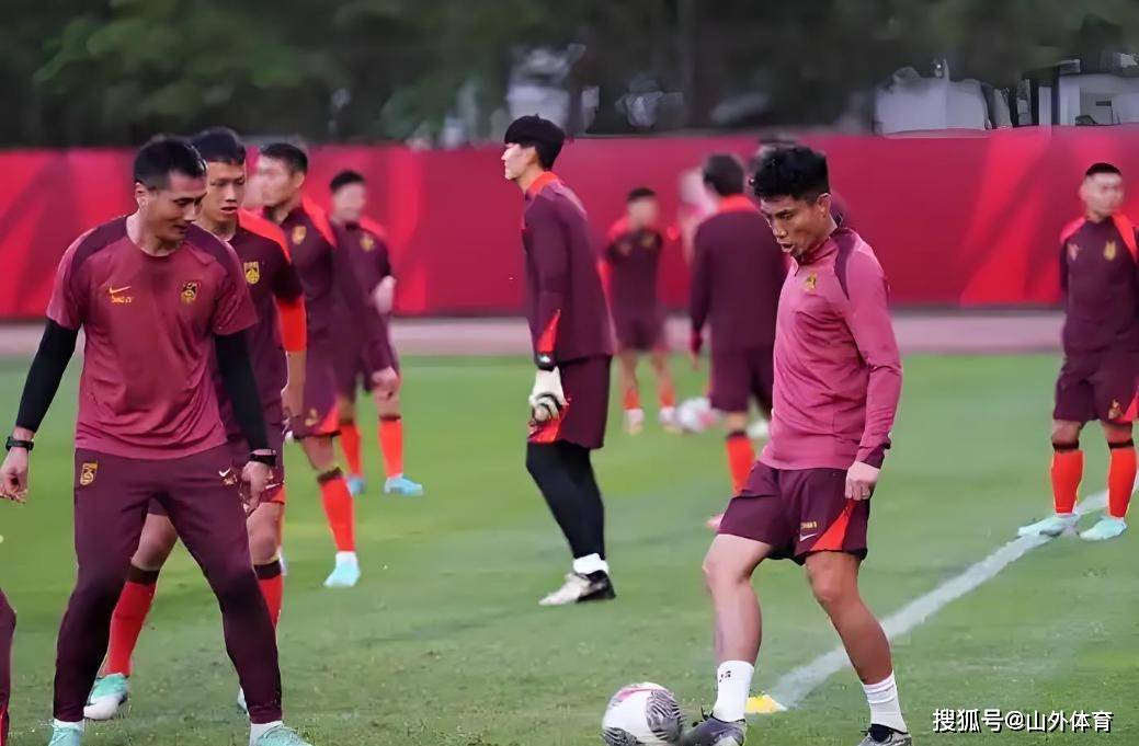 HKA轻取SHR,Knight团战一打五宿命之战全球总决赛,成为赛场最大亮点 HKA轻取SHR,Knight团战一打五宿命之战全球总决赛,成为赛场最大亮点