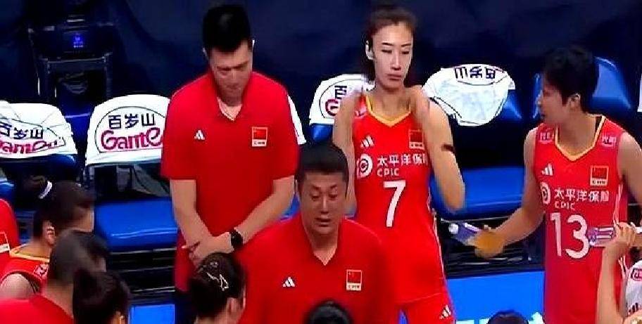 马赛队客场惨败,教练组反思战术 马赛队客场惨败,教练组反思战术