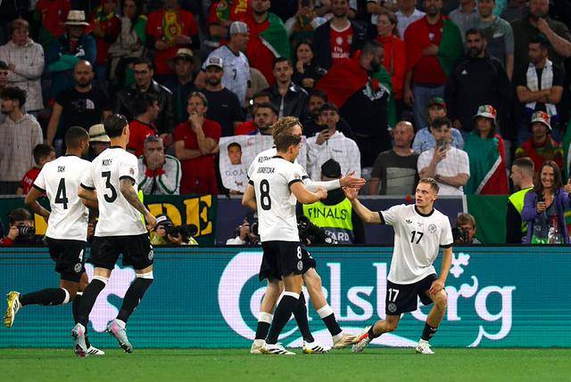 德国凭借制胜球挺进下一轮,英格兰遗憾落败 德国凭借制胜球挺进下一轮,英格兰遗憾落败