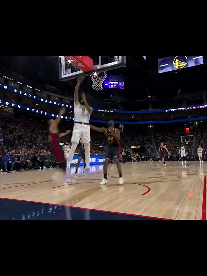 篮网客场不敌魔术詹姆斯