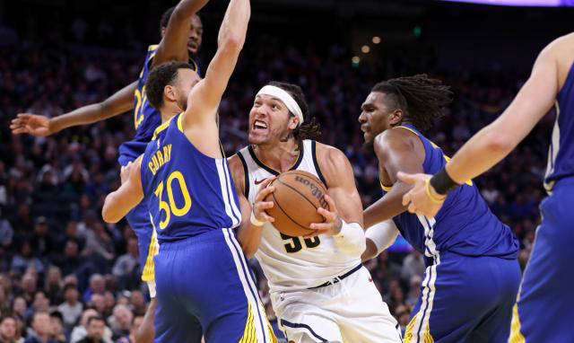 篮网战胜掘金,东部硝烟弥漫 篮网战胜掘金,东部硝烟弥漫