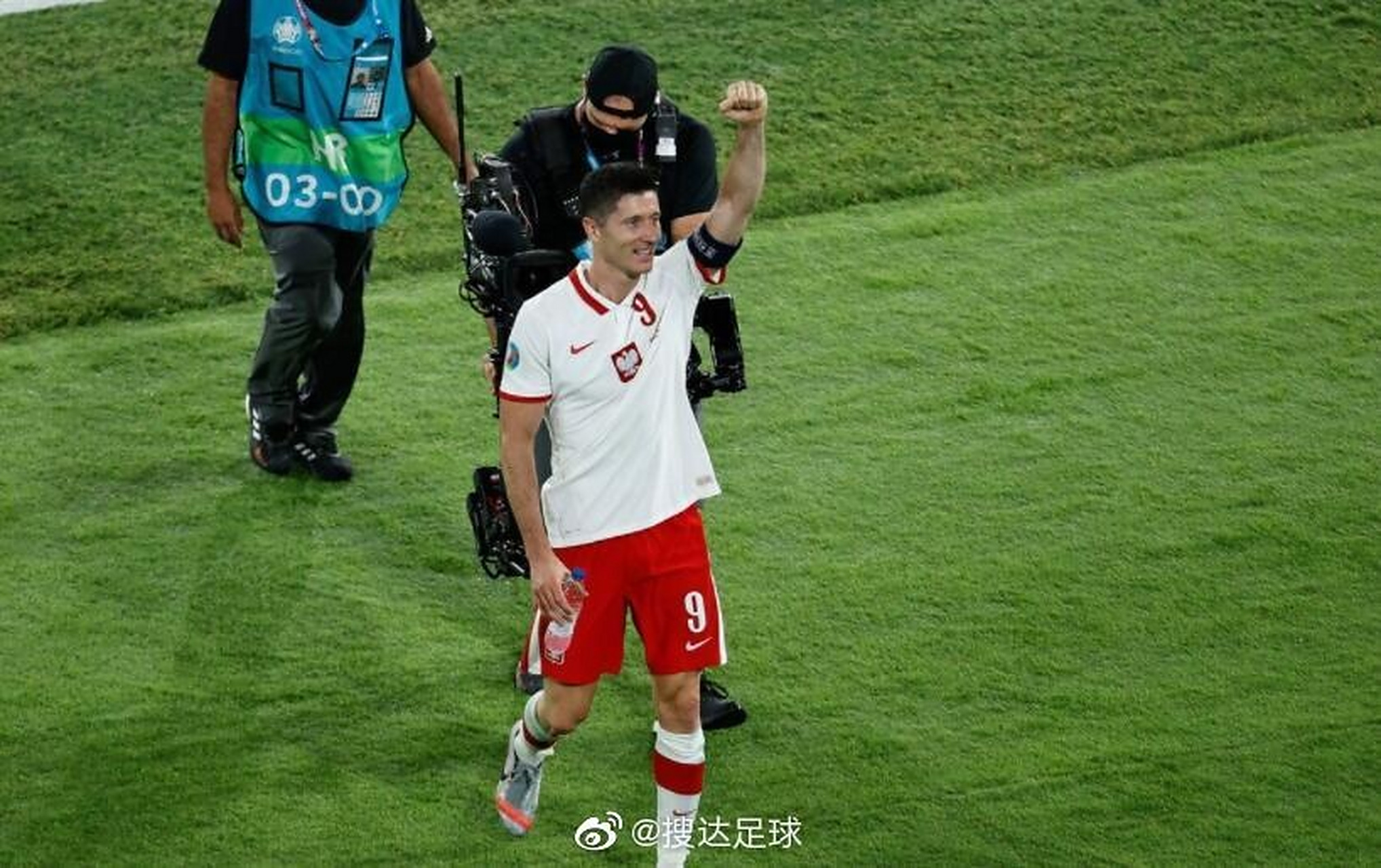 波兰队憾负瑞典,欧洲杯小组出局 波兰队憾负瑞典,欧洲杯小组出局