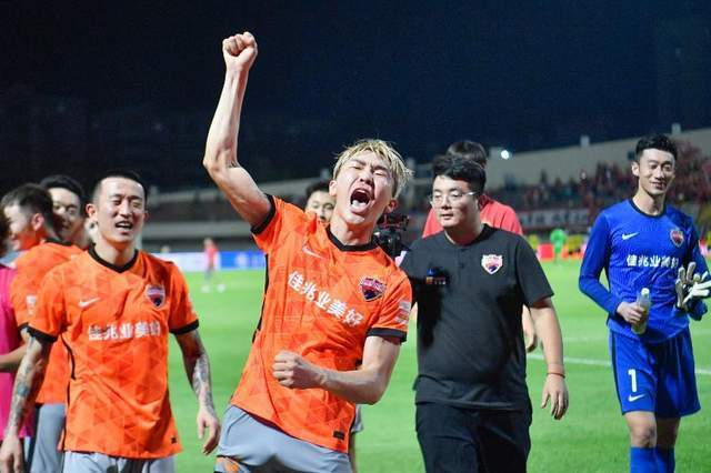 深圳佳兆业球队在主场迎战最强对手的简单介绍 深圳佳兆业球队在主场迎战最强对手的简单介绍