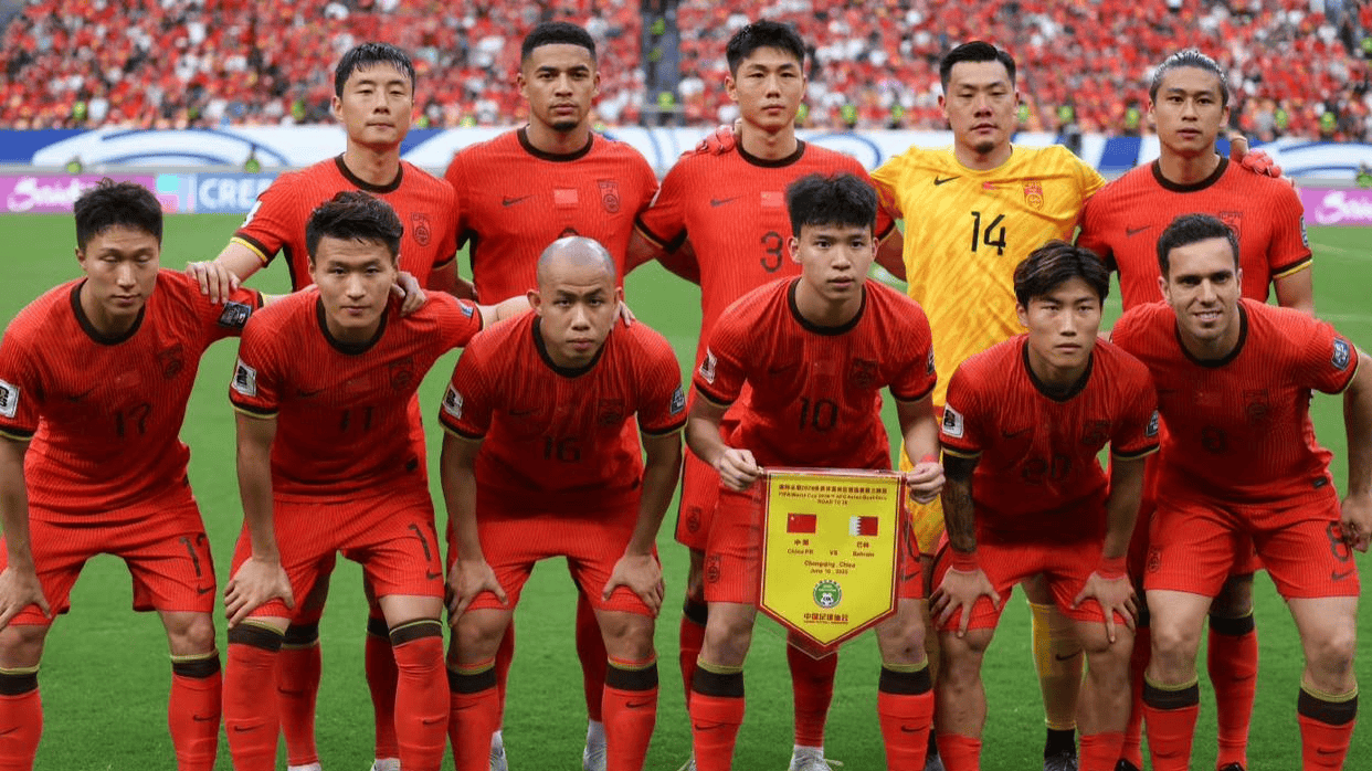 足球比赛现场势如破竹,豪取胜利 足球比赛现场势如破竹,豪取胜利